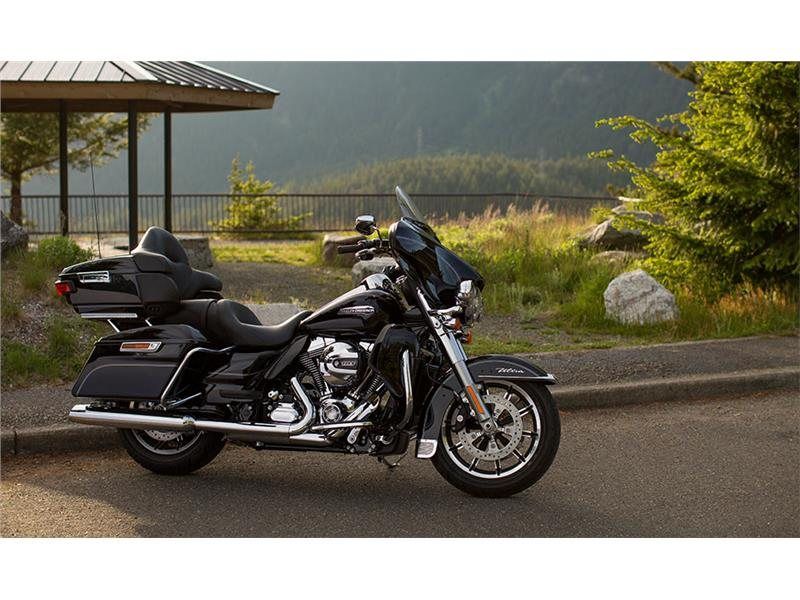2015 Harley-Davidson Electra Glide® Ultra Classic® Low in Salem, Oregon - Photo 5