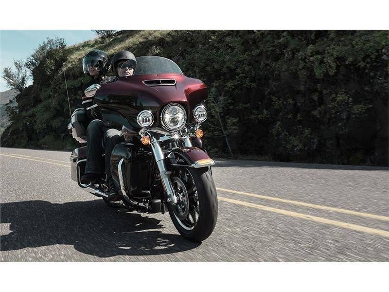 2015 Harley-Davidson Electra Glide® Ultra Classic® Low in Salem, Oregon - Photo 7