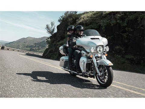 2015 Harley-Davidson Electra Glide® Ultra Classic® Low in Salem, Oregon - Photo 8