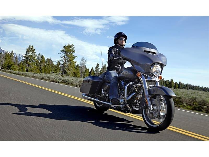 2015 Harley-Davidson Street Glide® in Slidell, Louisiana - Photo 2