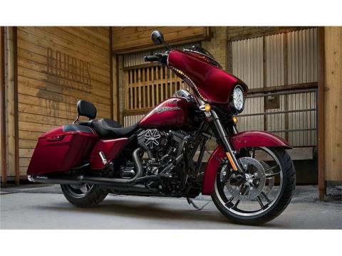 2015 Harley-Davidson Street Glide® in Slidell, Louisiana - Photo 4