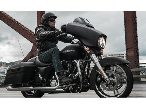 2015 Harley-Davidson Street Glide® Special in Pasadena, Texas - Photo 3