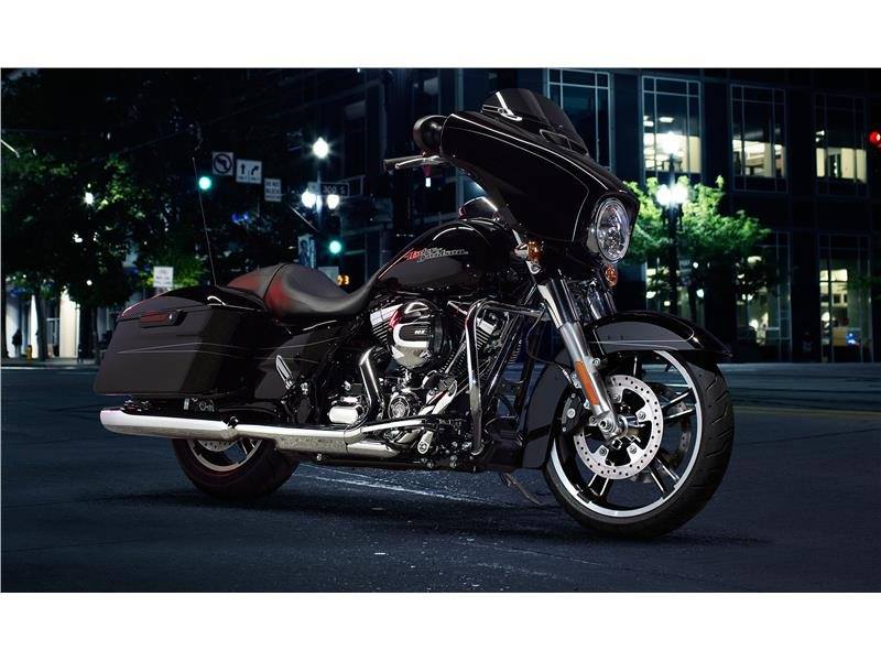 2015 Harley-Davidson Street Glide® Special 3