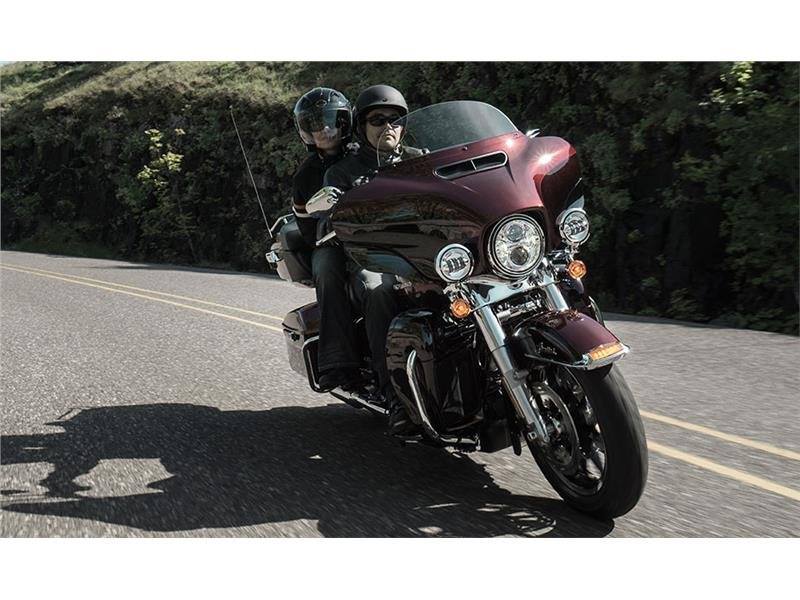 2015 Harley-Davidson Ultra Limited Low in Greenville, South Carolina - Photo 6