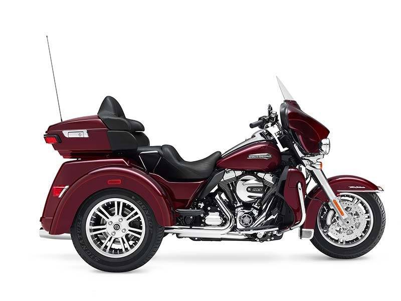 2015 Harley-Davidson Tri Glide® Ultra in Loveland, Colorado - Photo 1