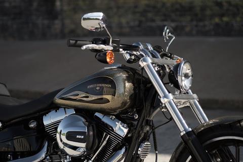 2016 Harley-Davidson Breakout® in Houston, Texas - Photo 5