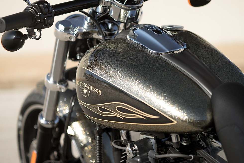 2016 Harley-Davidson Breakout® in Houston, Texas - Photo 7