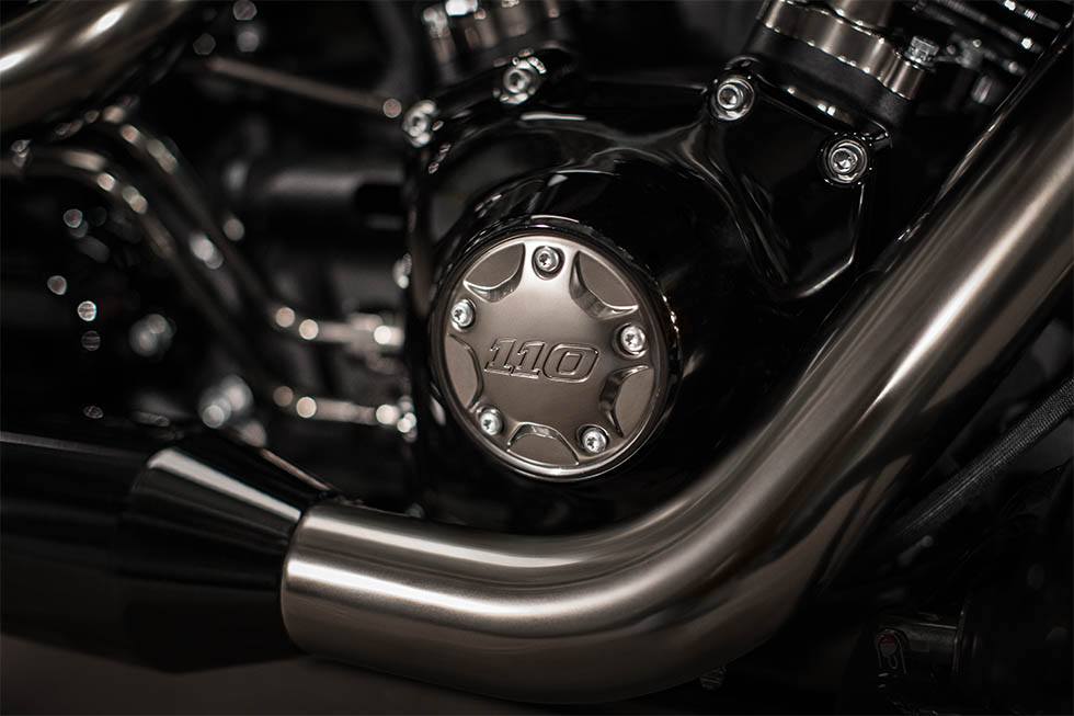 2016 Harley-Davidson CVO™ Pro Street Breakout® in Omaha, Nebraska - Photo 11
