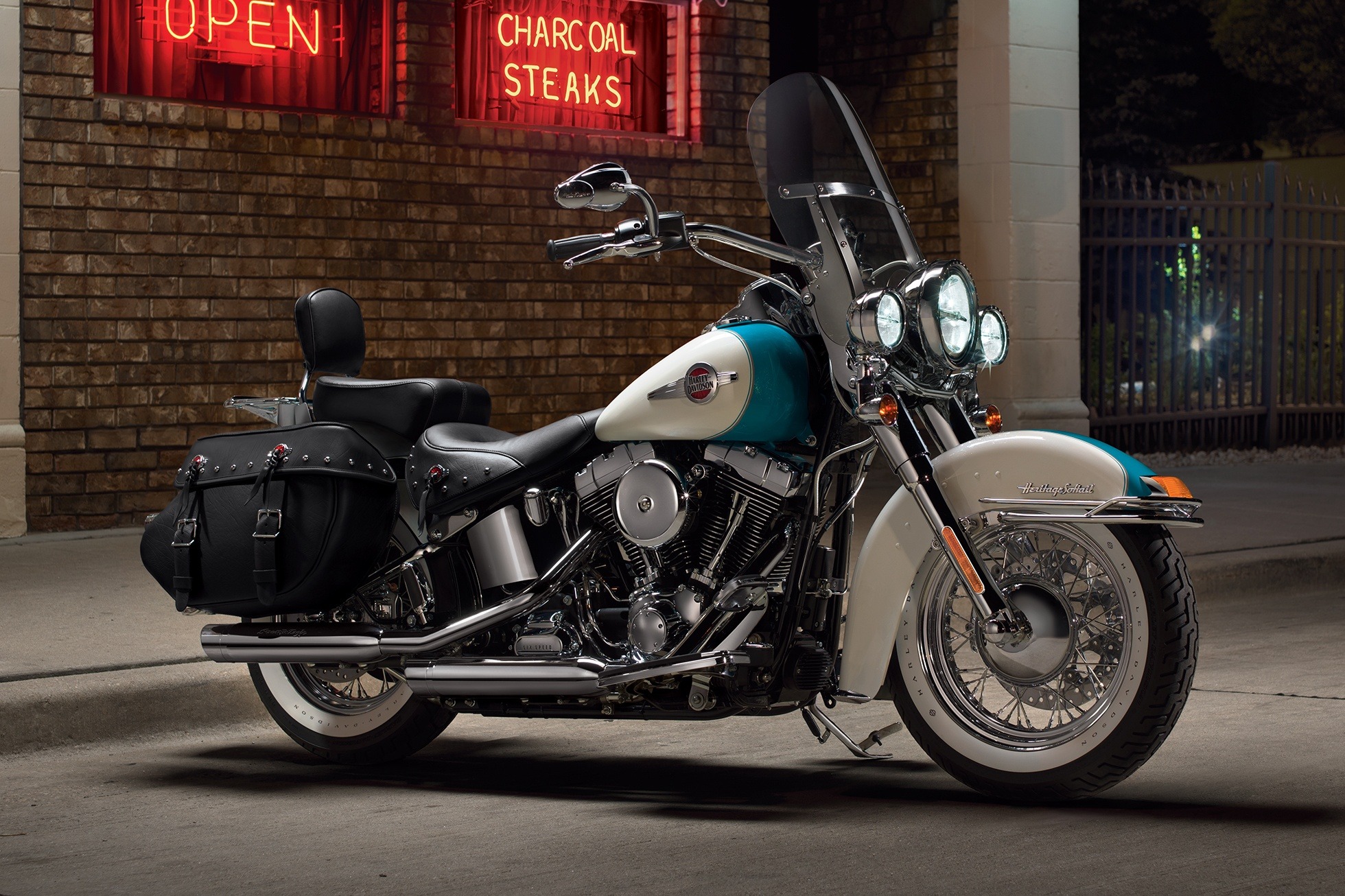 2016 Harley-Davidson Heritage Softail® Classic in Slidell, Louisiana - Photo 2