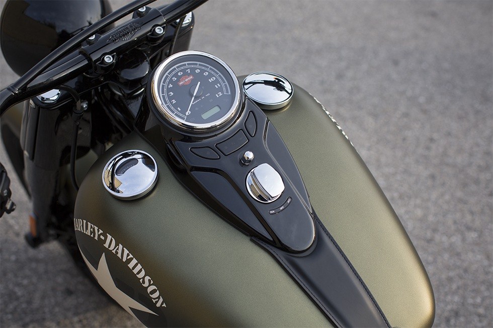 2016 Harley-Davidson Softail Slim® S in Greenville, South Carolina - Photo 7