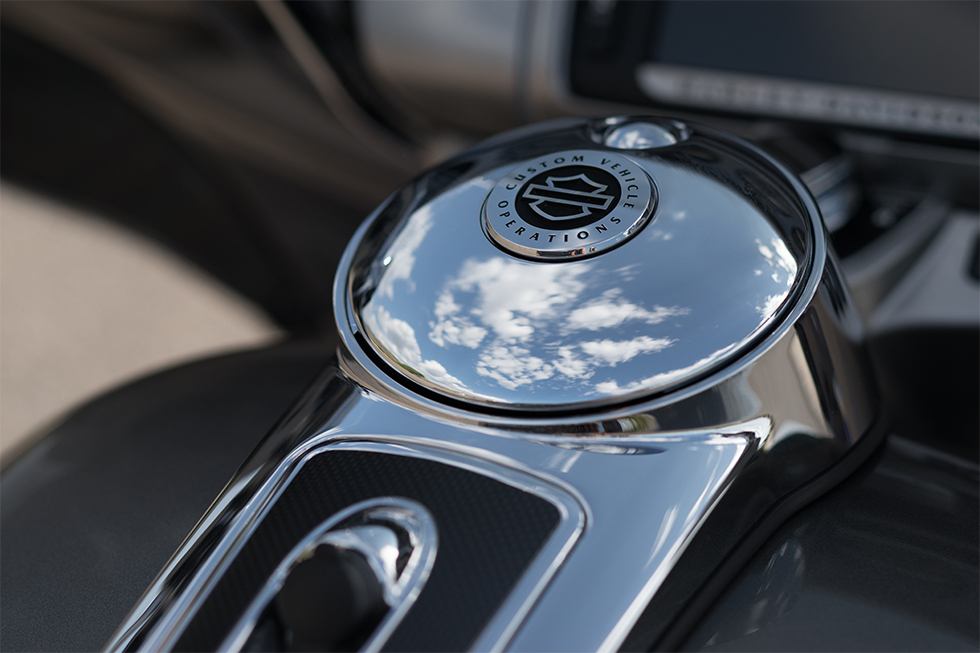 2016 Harley-Davidson CVO™ Limited in Greenville, South Carolina - Photo 3