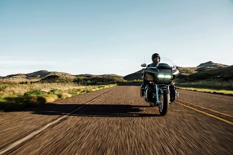 2016 Harley-Davidson CVO™ Road Glide™ Ultra in Omaha, Nebraska - Photo 9