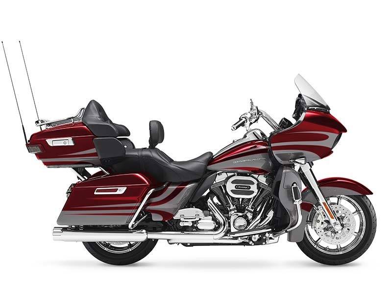 2016 Harley-Davidson CVO™ Road Glide™ Ultra in Pasadena, Texas - Photo 1