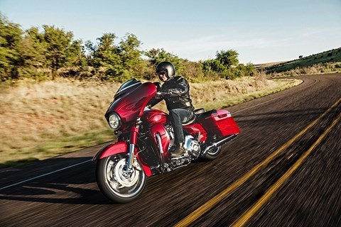 2016 Harley-Davidson CVO™ Street Glide® in Scott, Louisiana - Photo 8