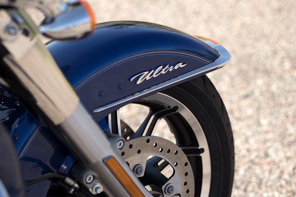 2016 Harley-Davidson Electra Glide® Ultra Classic® 6