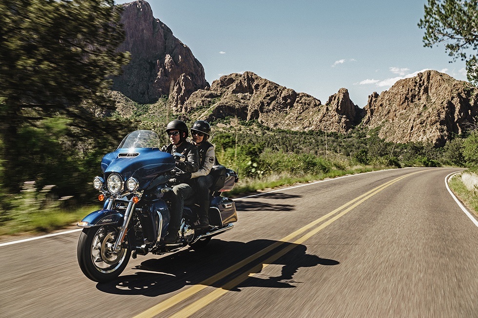 2016 Harley-Davidson Electra Glide® Ultra Classic® 8