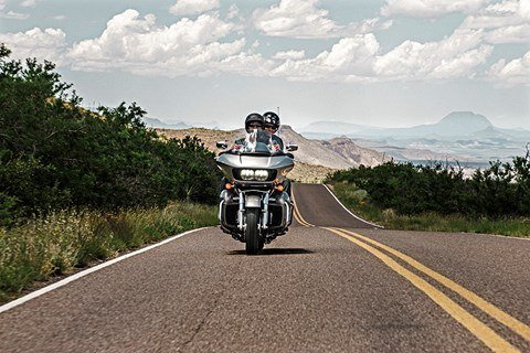 2016 Harley-Davidson Road Glide® Ultra in Burlington, North Carolina - Photo 4