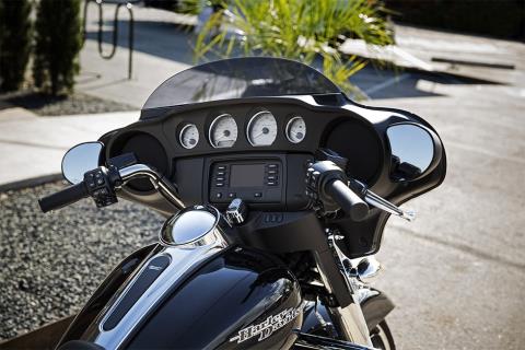 2016 Harley-Davidson Street Glide® in Omaha, Nebraska - Photo 5
