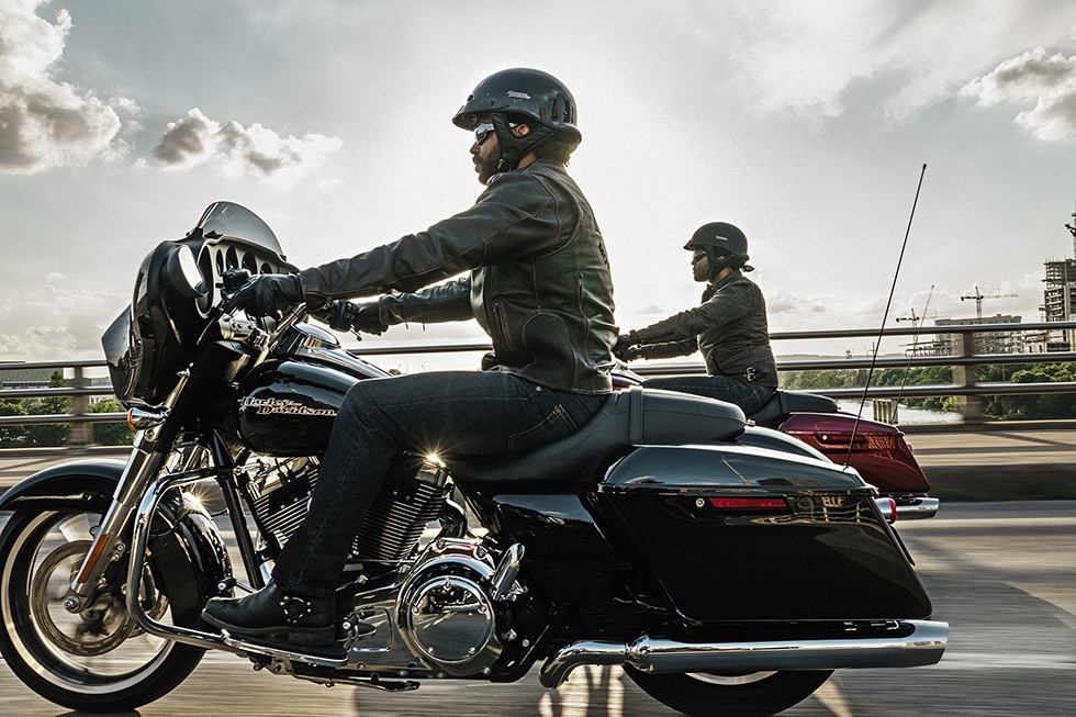 2016 Harley-Davidson Street Glide® in Omaha, Nebraska - Photo 8