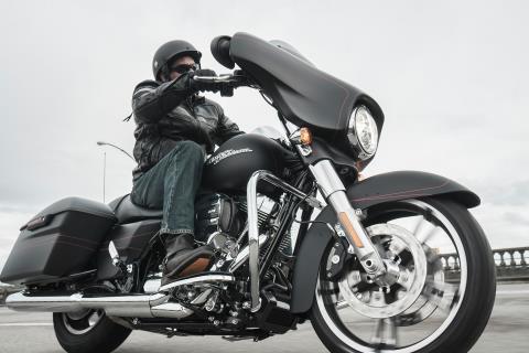2016 Harley-Davidson Street Glide® Special in Houston, Texas - Photo 8