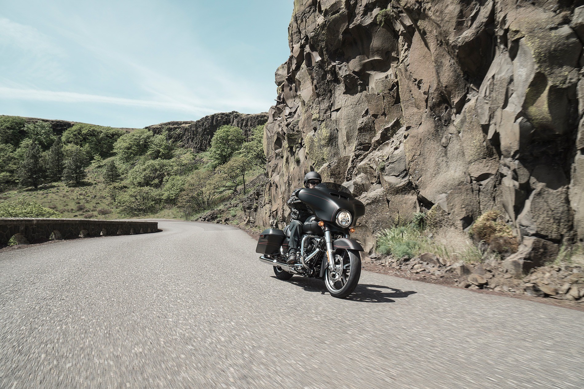 2016 Harley-Davidson Street Glide® Special in Loveland, Colorado - Photo 5