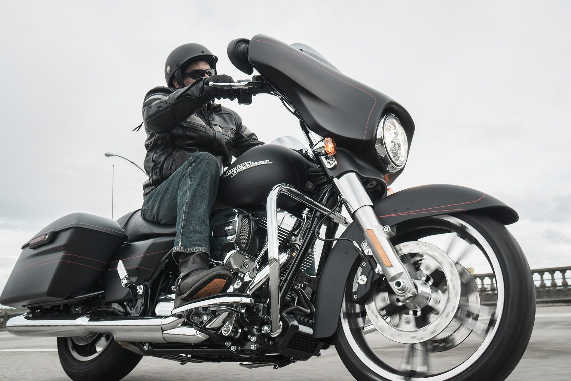 2016 Harley-Davidson Street Glide® Special in Loveland, Colorado - Photo 8