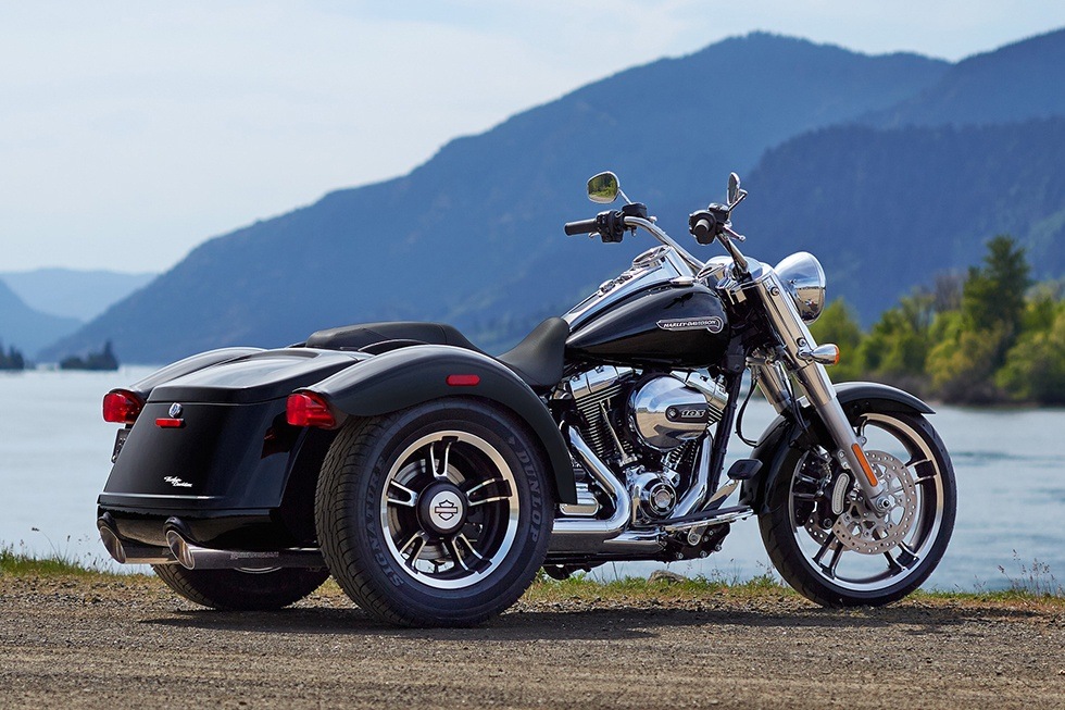 2016 Harley-Davidson Freewheeler™ in Loveland, Colorado - Photo 2