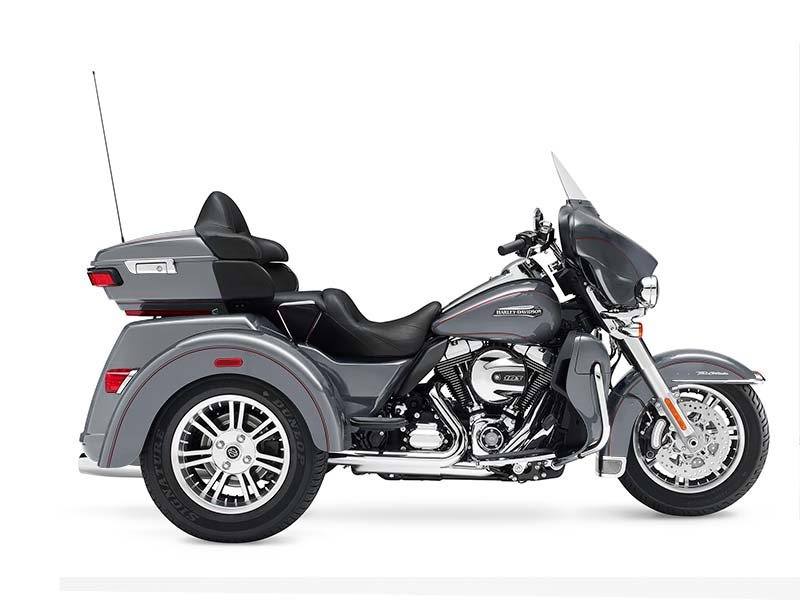 2016 Harley-Davidson Tri Glide® Ultra in Loveland, Colorado - Photo 1