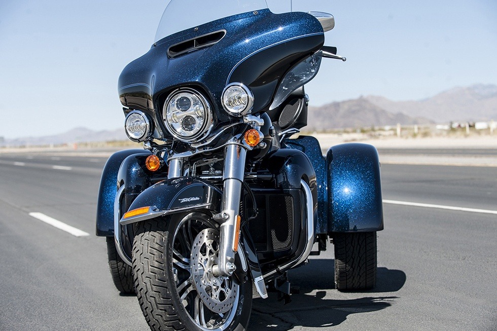 New 2016 Harley Davidson Tri Glide Ultra Trikes in Fairbanks AK Cosmic Blue Pearl