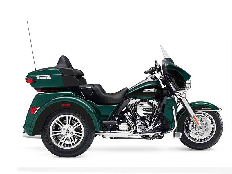 2016 Harley-Davidson Tri Glide® Ultra in Loveland, Colorado - Photo 1