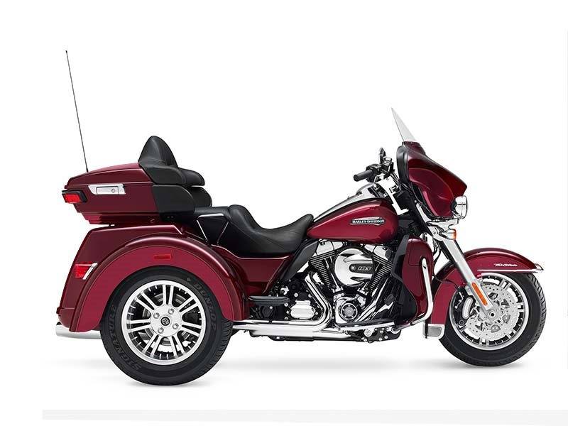 2016 Harley-Davidson Tri Glide® Ultra in Loveland, Colorado - Photo 1