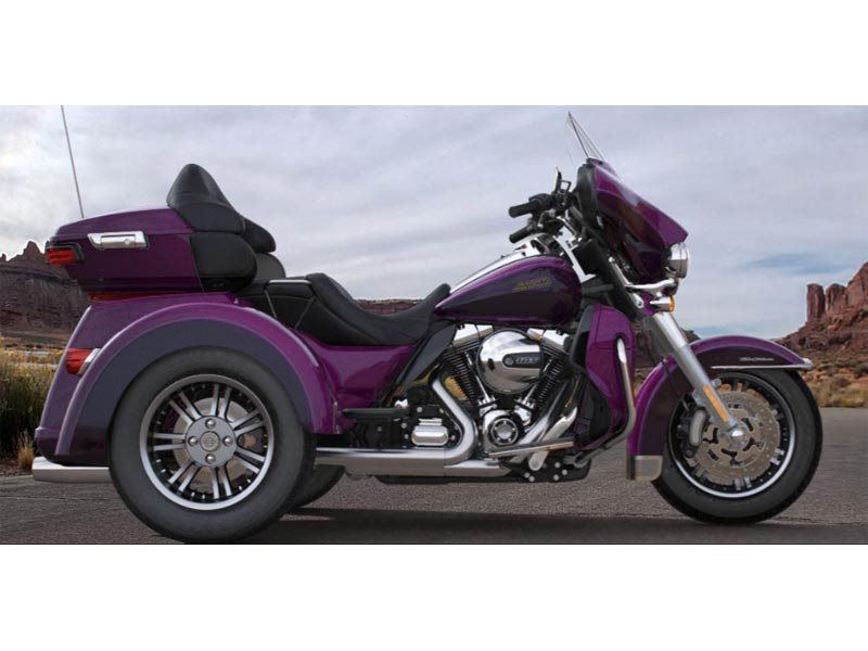 2016 Harley-Davidson Tri Glide® Ultra in Loveland, Colorado - Photo 2