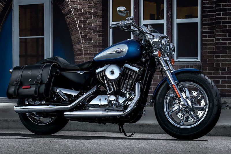 2017 Harley-Davidson 1200 Custom in Greenville, South Carolina - Photo 4
