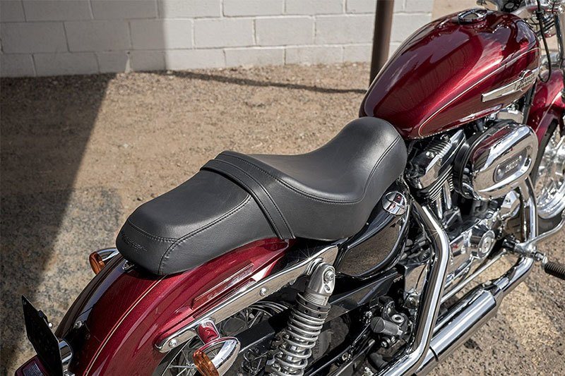 2017 Harley-Davidson 1200 Custom in Greenville, South Carolina - Photo 5