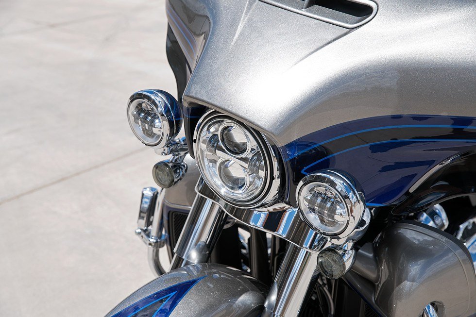 2017 Harley-Davidson CVO™ Limited in Burlington, North Carolina - Photo 5