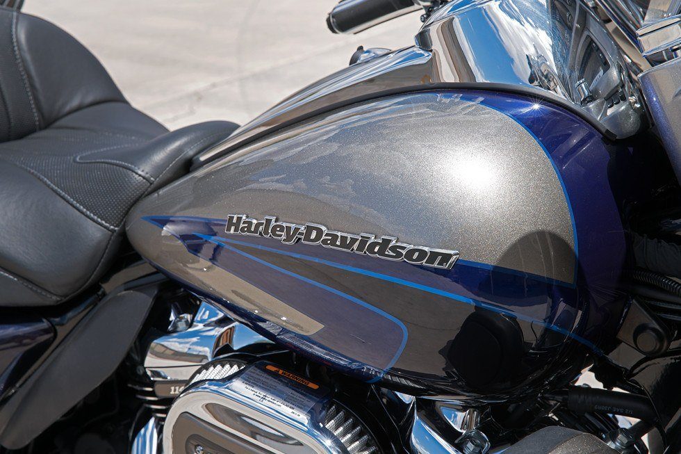 2017 Harley-Davidson CVO™ Limited in Burlington, North Carolina - Photo 11
