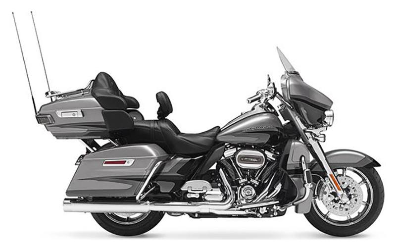 2017 Harley-Davidson CVO™ Limited in San Antonio, Texas - Photo 1