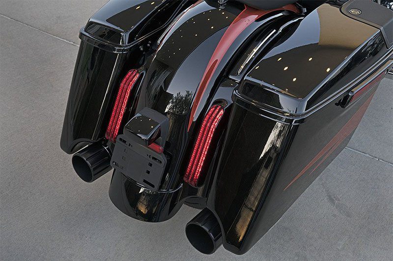 2017 Harley-Davidson CVO™ Street Glide® in Scott, Louisiana - Photo 12