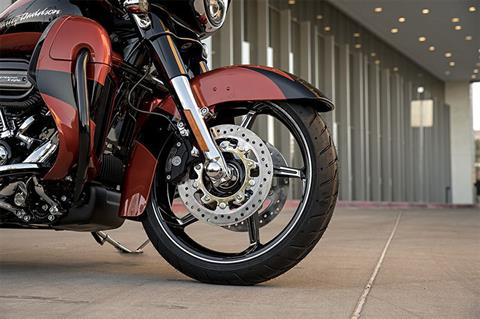2017 Harley-Davidson CVO™ Street Glide® in Greenville, South Carolina - Photo 4