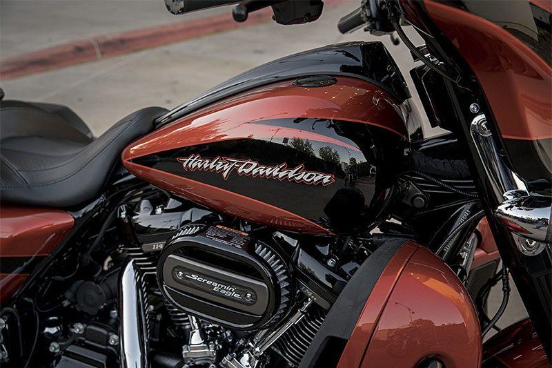 2017 Harley-Davidson CVO™ Street Glide® in Greenville, South Carolina - Photo 5