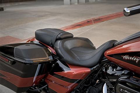 2017 Harley-Davidson CVO™ Street Glide® in Greenville, South Carolina - Photo 11