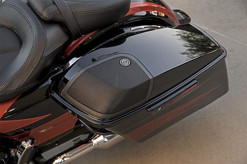 2017 Harley-Davidson CVO™ Street Glide® in Greenville, South Carolina - Photo 13