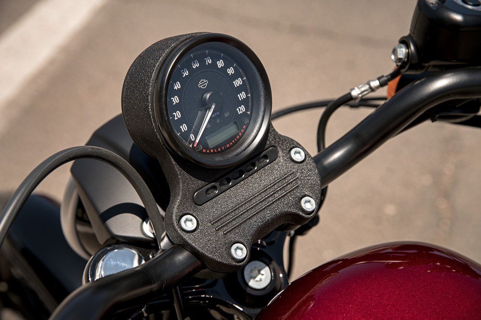 2017 Harley-Davidson Iron 883™ in Omaha, Nebraska - Photo 18
