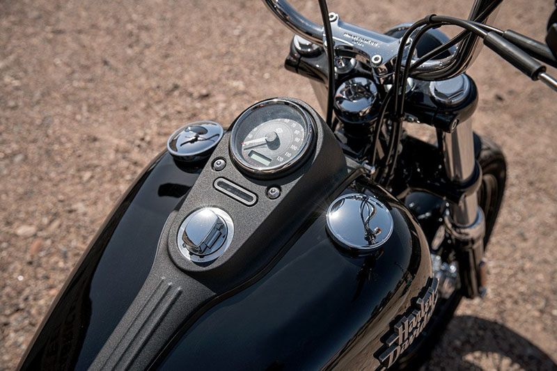 2017 Harley-Davidson Street Bob® 6