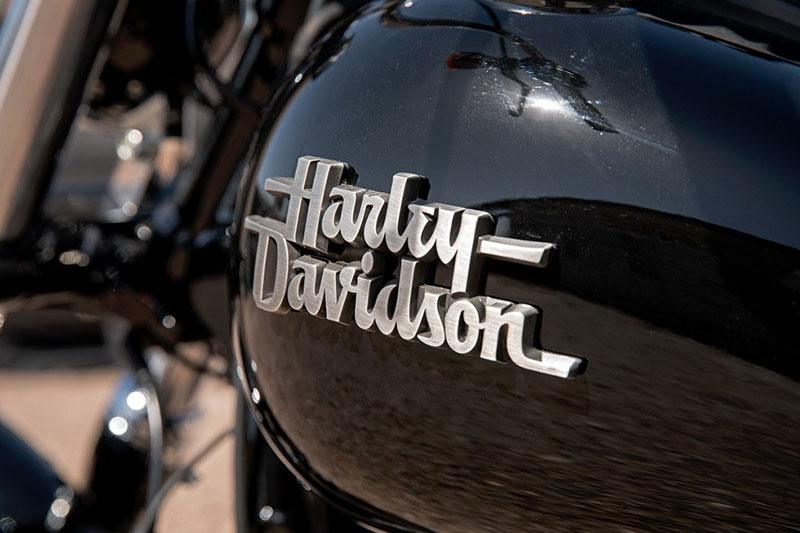 2017 Harley-Davidson Street Bob® 7