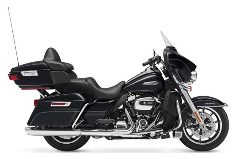 2017 Harley-Davidson Electra Glide® Ultra Classic® in Dubuque, Iowa - Photo 1