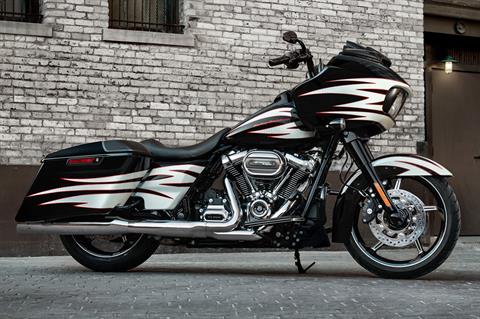 2017 Harley-Davidson Road Glide® in Slidell, Louisiana - Photo 2