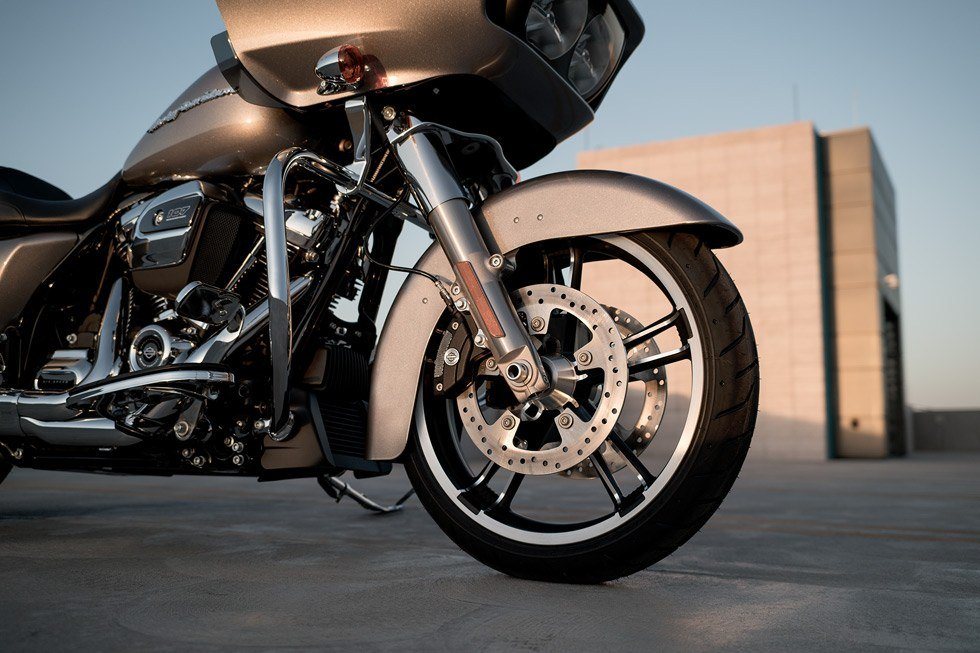2017 Harley-Davidson Road Glide® in Slidell, Louisiana - Photo 8