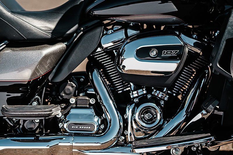 2017 Harley-Davidson Road Glide® Ultra in Greenville, South Carolina - Photo 4
