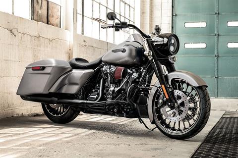 2017 Harley-Davidson Road King® in Salem, Oregon - Photo 6